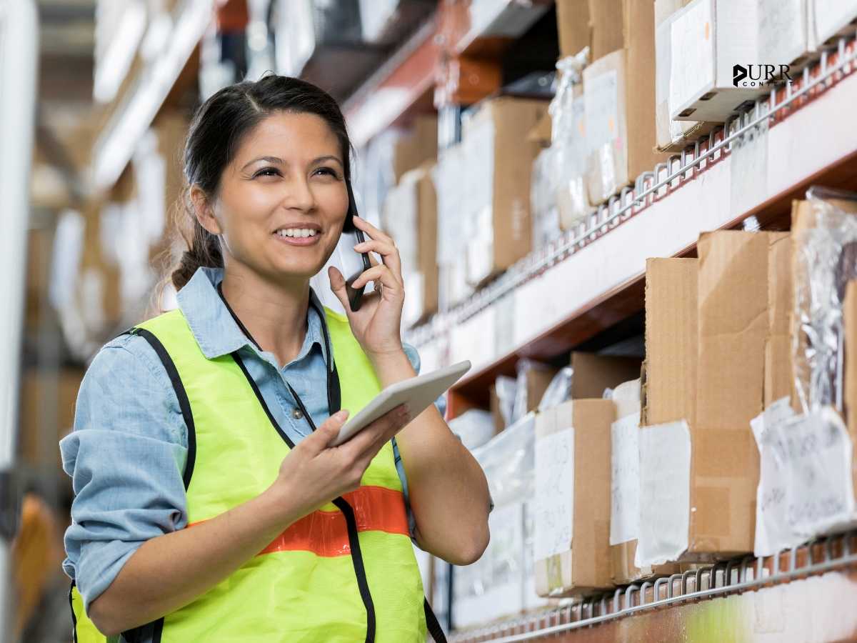 7 Communication Strategies Warehouse Managers Can Use to Up Productivity